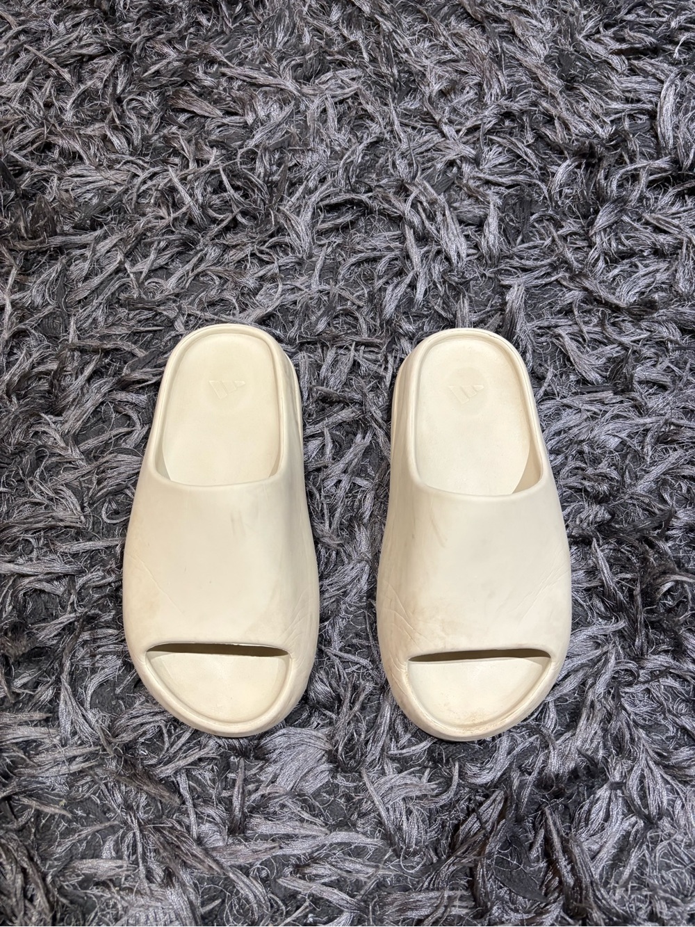 Men's Size 7 Beige Yeezy Slides